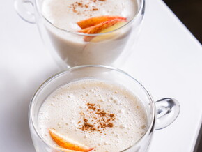 Bebida de avena con manzana y canela