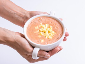 Crema de Tomate con Queso Rallado con NUTRIADVANCE®