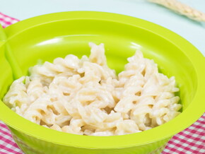 Tornillitos en salsa blanca con NESTUM® 5 CEREALES